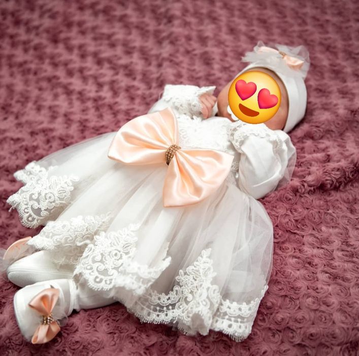 Продам комплект на выписку.