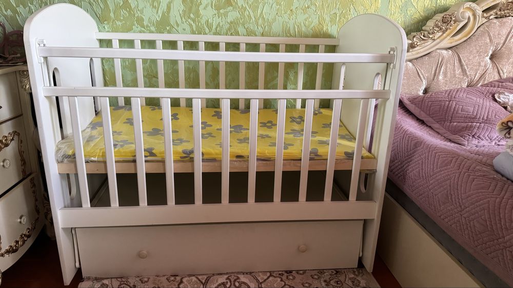 Манеж качалка сатылады