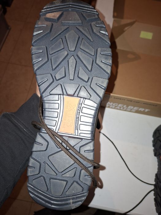 Vând bocanci lucru mărimea 46