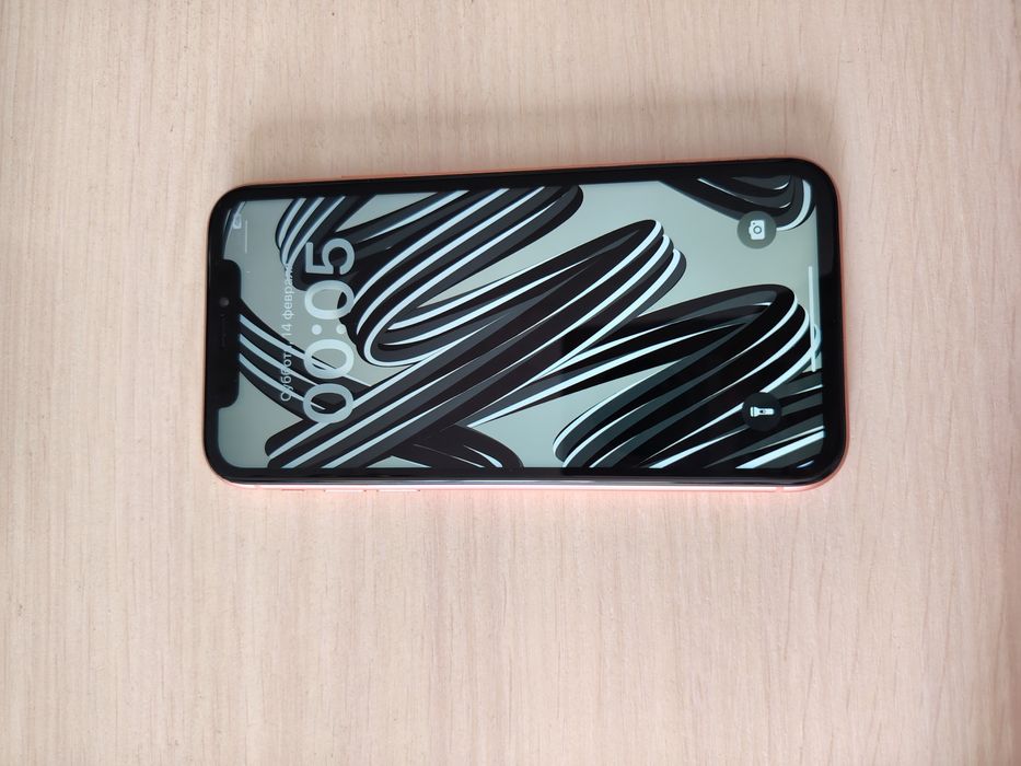 АЙФОН ХР телефон