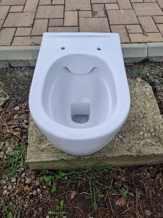Vand Bideu și WC