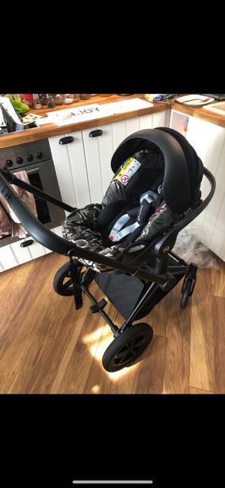 Количка Cybex Priam Butterfly