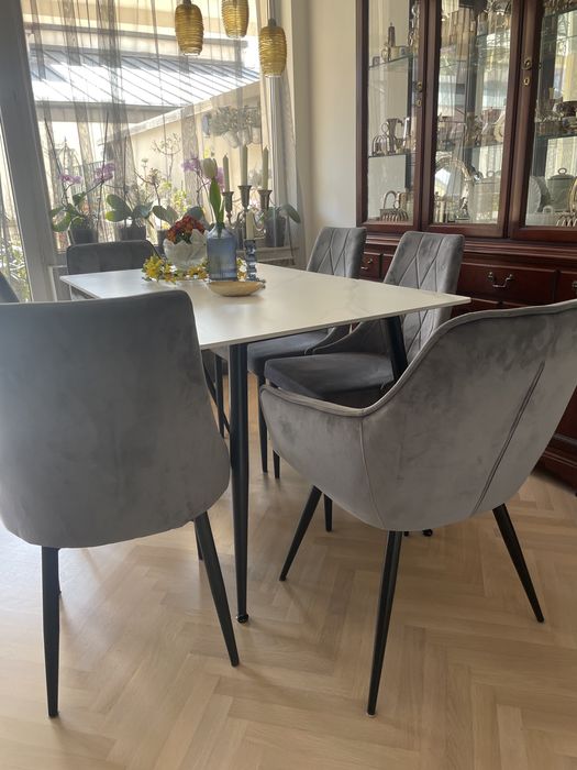 Маса за хранене с керамичен плот и 6 стилни стола/ нови/