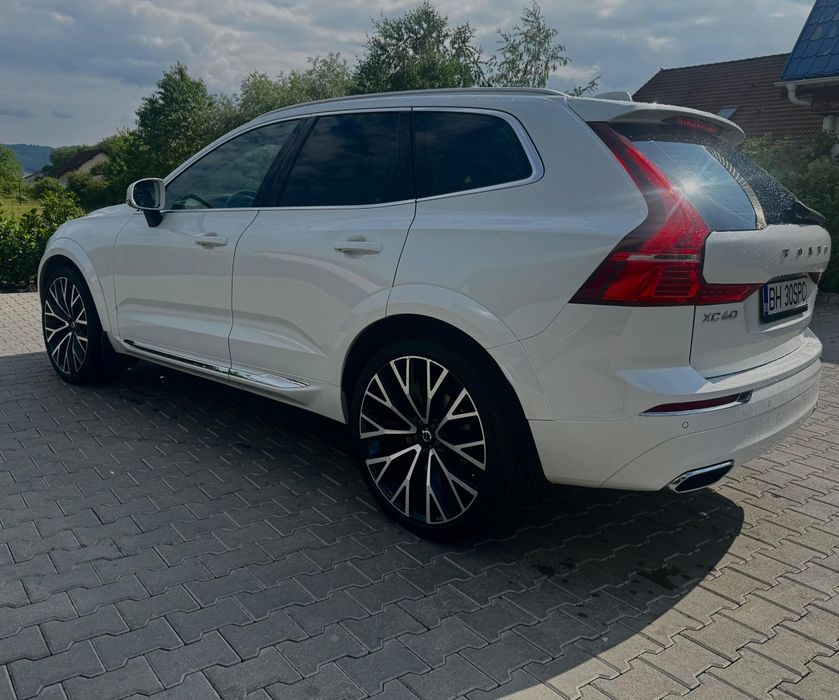 VOLVO XC60 2019 — imagine 4