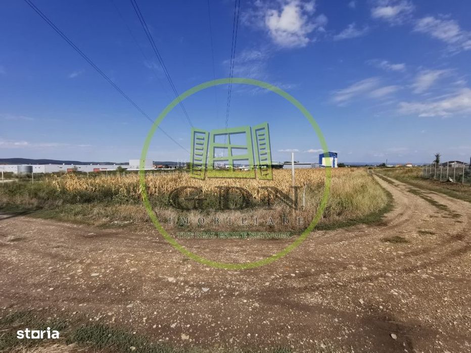 Teren intravilan de vanzare in Osorhei, 5.840 mp, cu front 3 fronturi