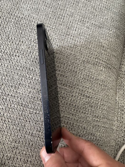 Iphone 12 simplu ….