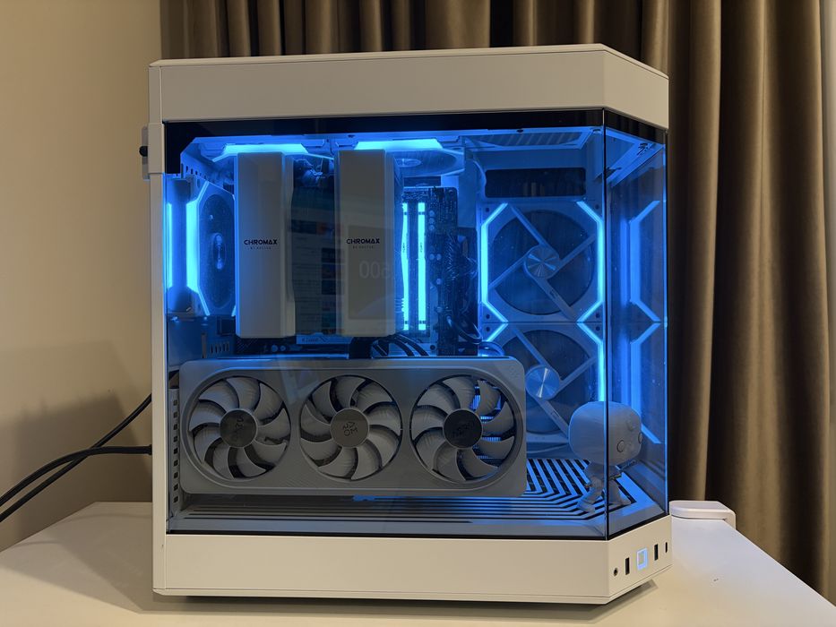 PC GAMING White RTX 4070 i7 13700k