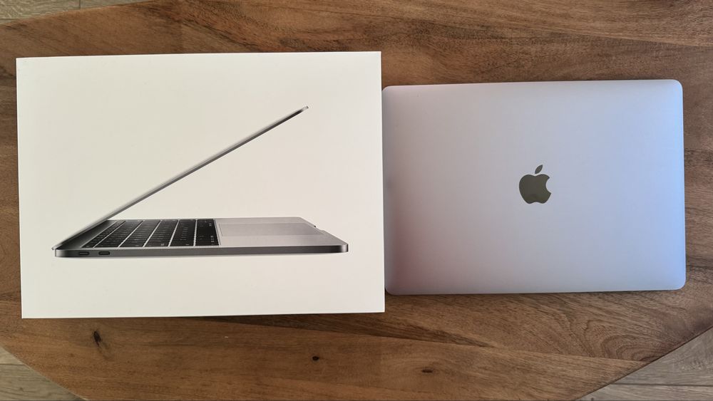 Macbook Pro 13 A1708