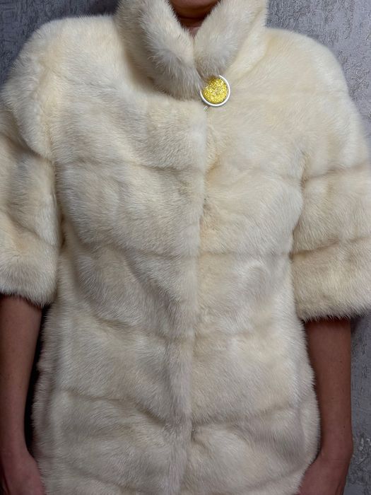 Норковая, цвет Айвори шуба
