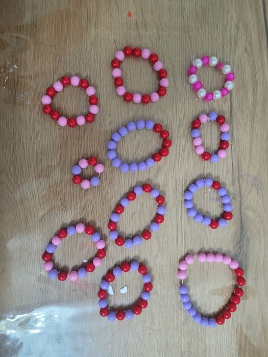 Брослеты с бусиноми