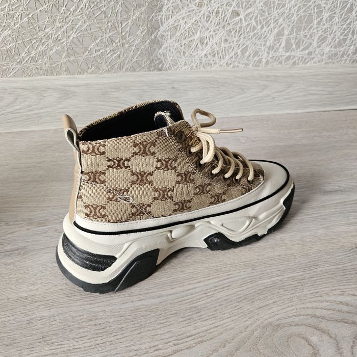 Сникерсы женские