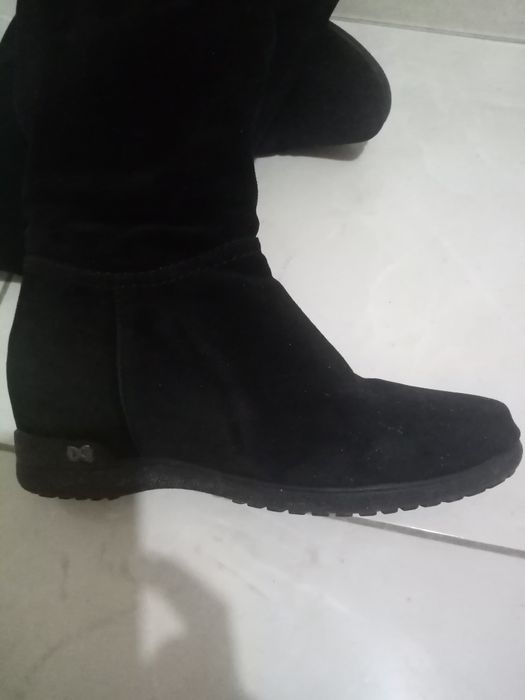 Продам зимние сапожки