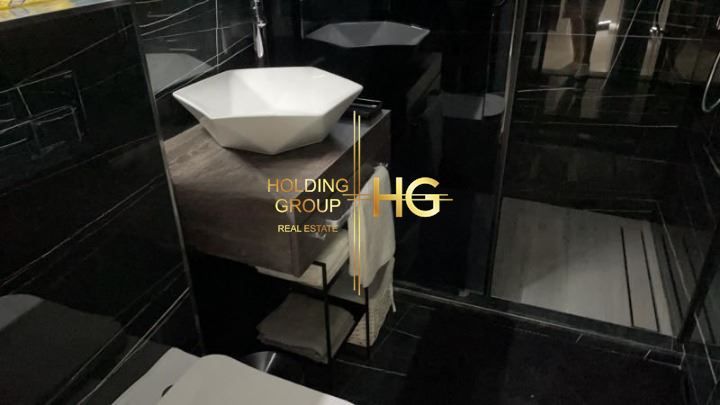 Продава се Тристаен апартамент в Варна, Бриз - 130 кв.м за 2924 €/кв.м - Снимка #2