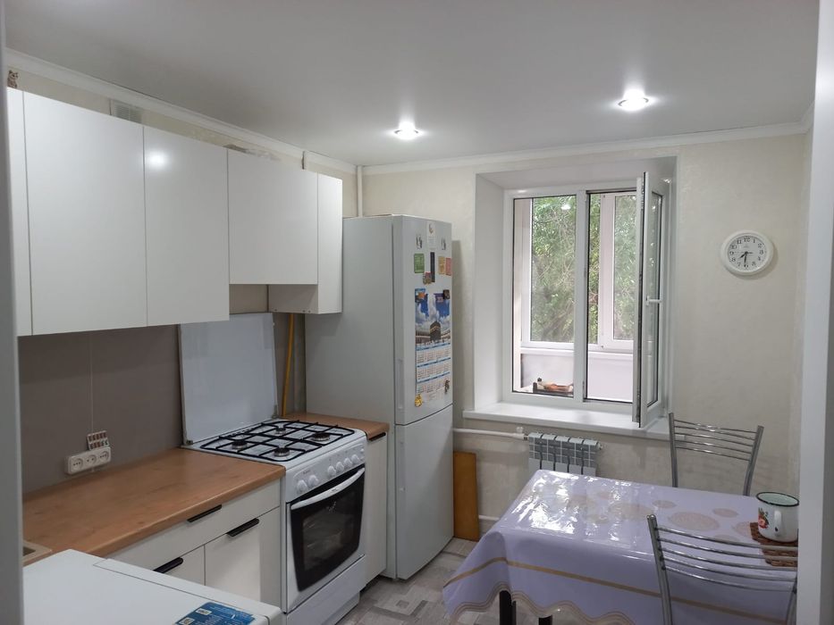 Продам 3- х  комнатную квартиру