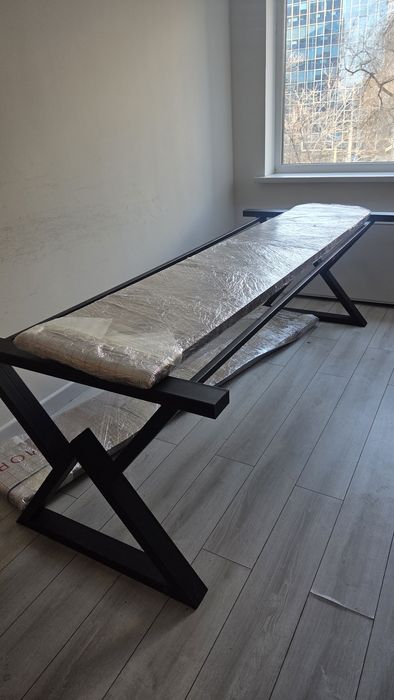 Продаются 2 стола