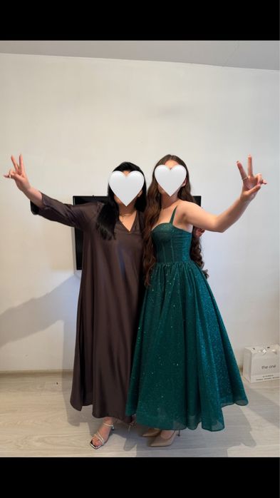 продается вечернее платья в зеленом цвете