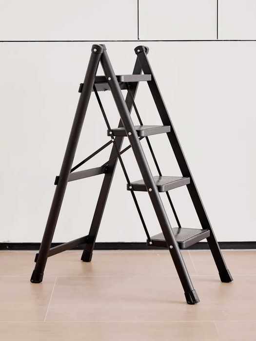 Лестница, стремянка, не скользит 4,5 - Ступеней, до 120 кг