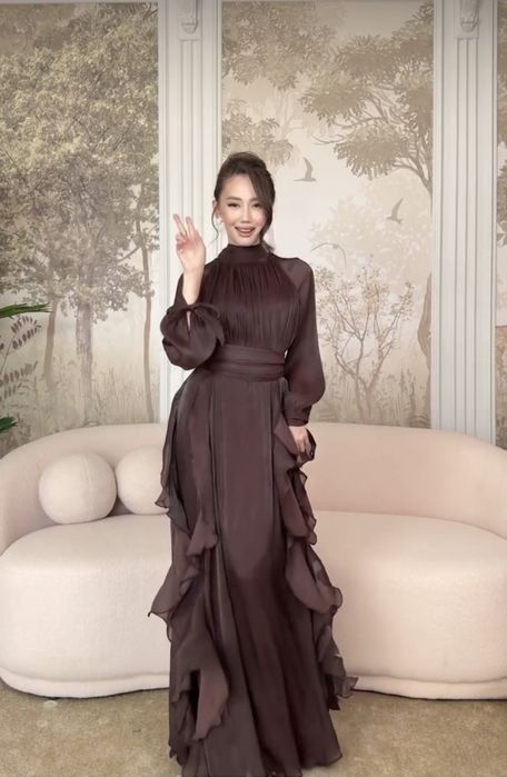 Платье коричневое