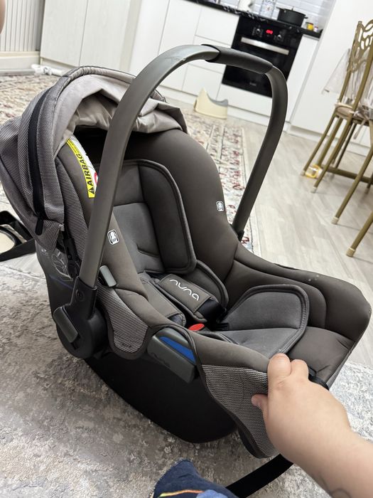 Автокресло Nuni