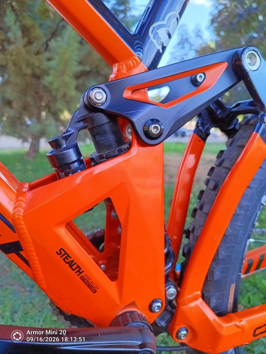 Mondraker Summum DH ,размер L -27.5,Marzocchi 380 | Magura MT5 | Fox ,Downhill,MTB,колело за спускане,Dh