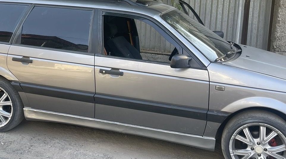 Накладка на порог пассат б3