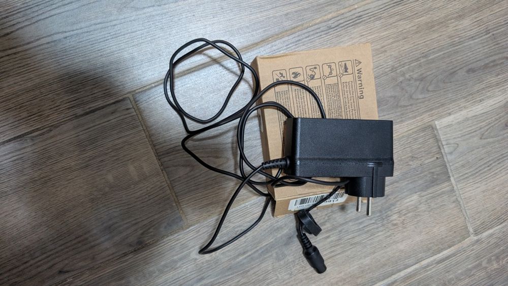 Încărcător trotineta /hoverboard