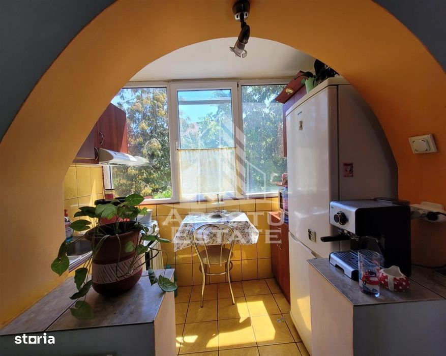 Apartament de vanzare cu 3 camere,etaj intermediar, Aradului,Timisoara