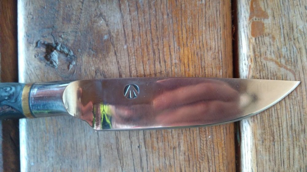 Продавам супер ловен нож антикварен 23