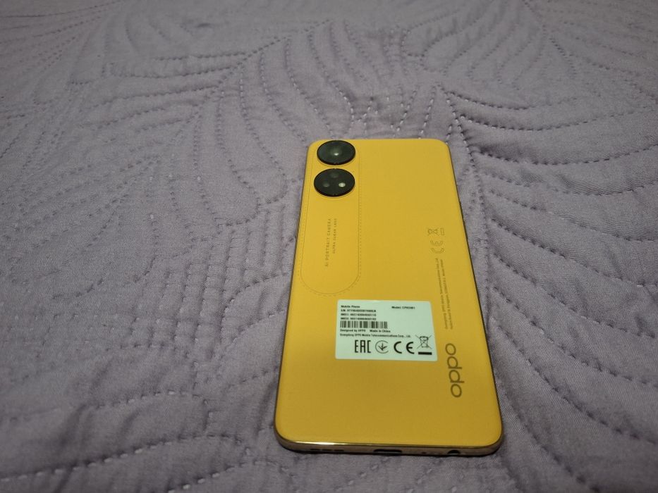 Продам смартфон Oppo reno 8t