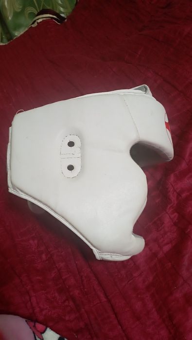 Продам шлем для каратэ