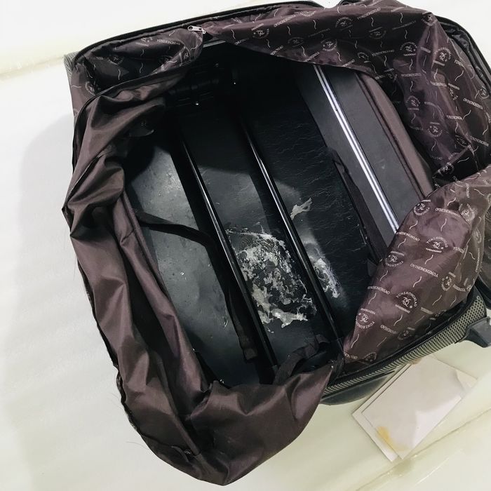 Срочно продаю чемодан