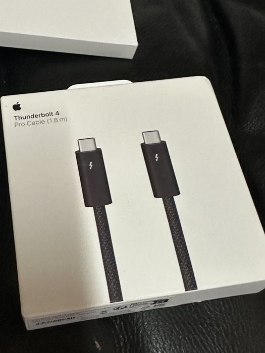 Cablu Apple Thunderbolt 4 Pro 1.8m Sigilate Ocean Band Negru Black