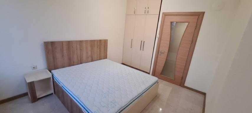 Дава се под наем Четиристаен апартамент в Казанлък - 120 кв.м за 346.8 € - Снимка #2