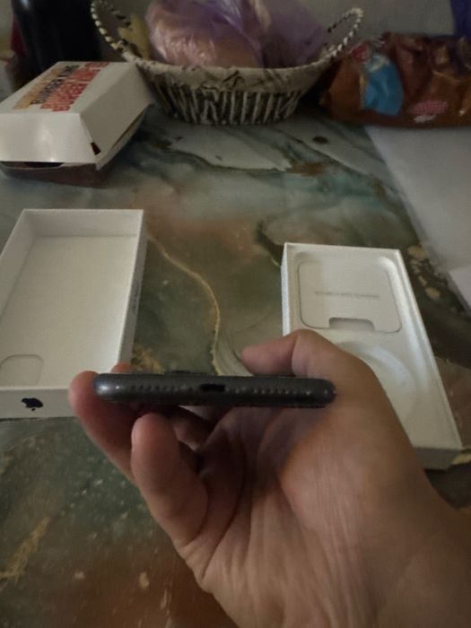 Iphone 11 в хорошем состояний