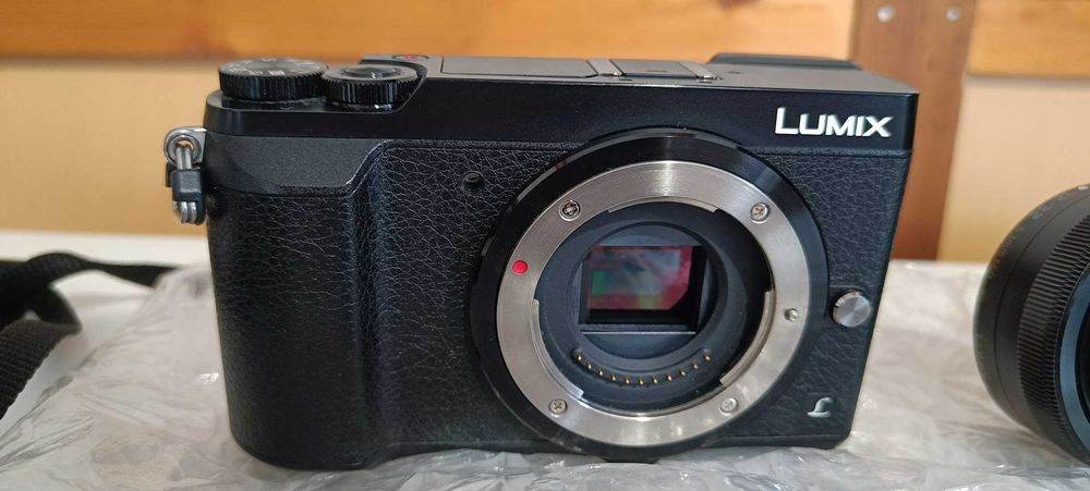 Продавам Panasonic LUMIX GX80 + 2 обектива (12–32mm и 35–100mm)