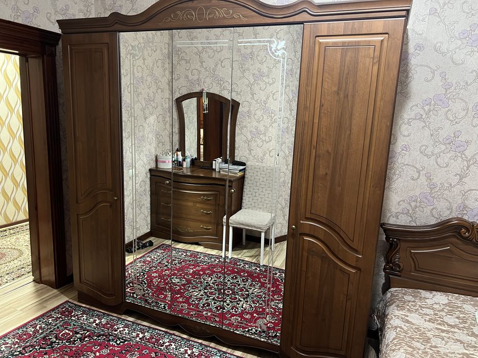 Спальный гарнитур в хорошем состоянии!!!