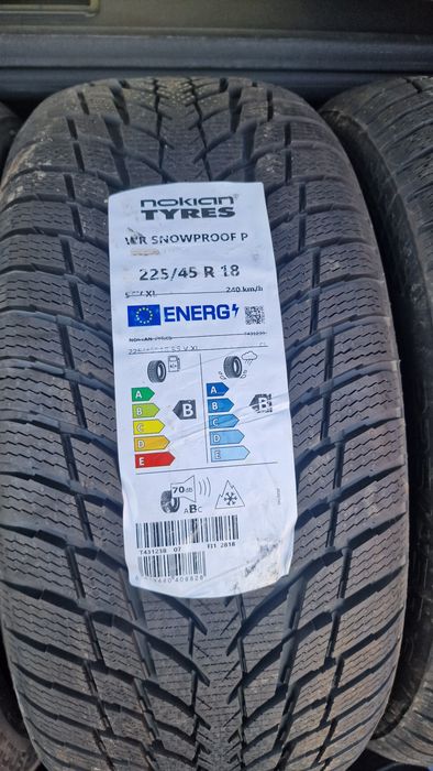 225 45 R18 iarnă Nokian Snowproof P 95V