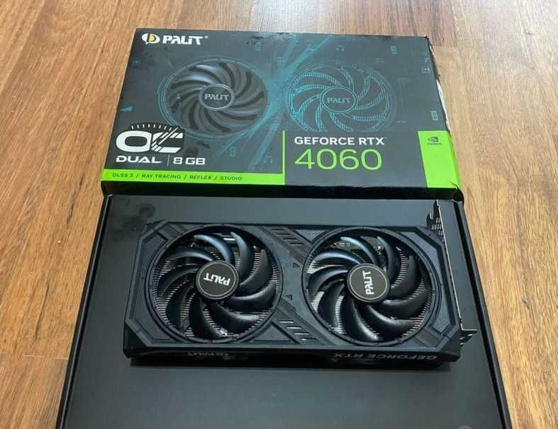 RTX 4060 видеокарта как новая 1 год идеал без обмена