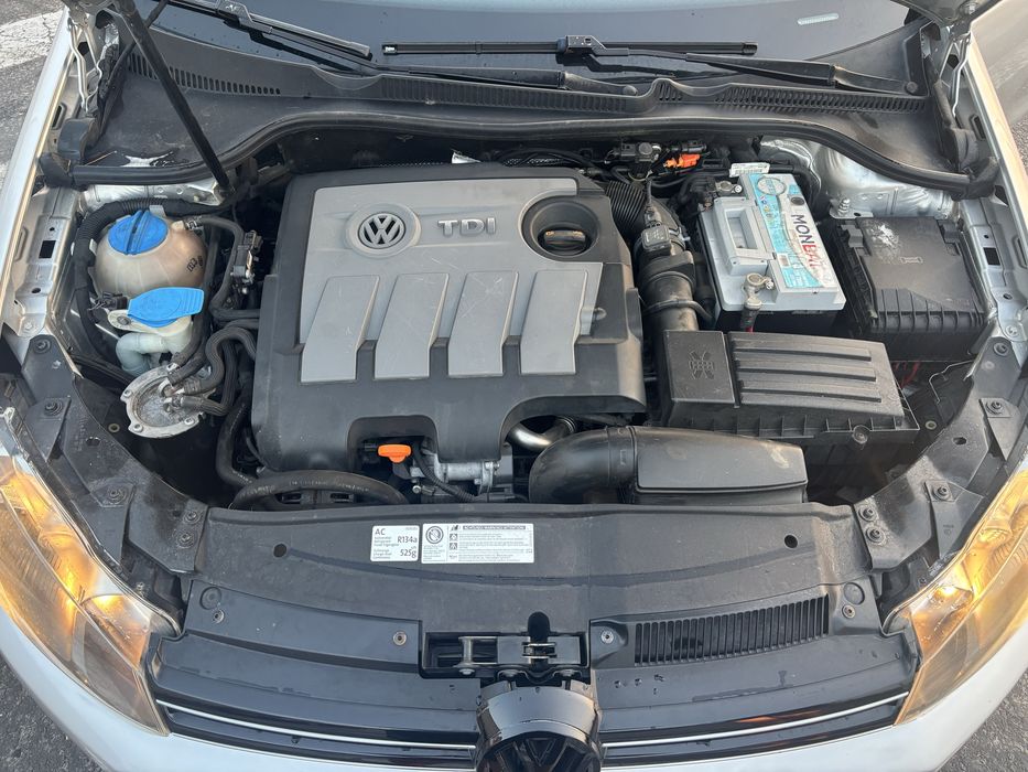 VOLKSWAGEN Golf 2012 — imagine 4
