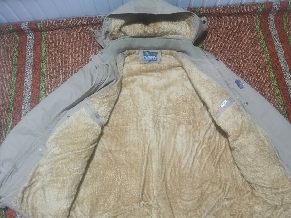 Зимняя куртка теплая дышащие