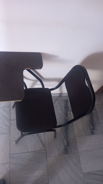 O'quvchilar uchun stul. 1 kishilik