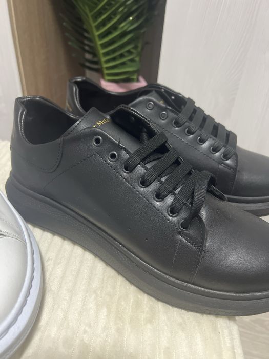 Pantof sport cascal alb si negru