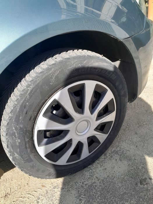 Jante  cu anvelope Michelin 195 65 R15  / 5x112