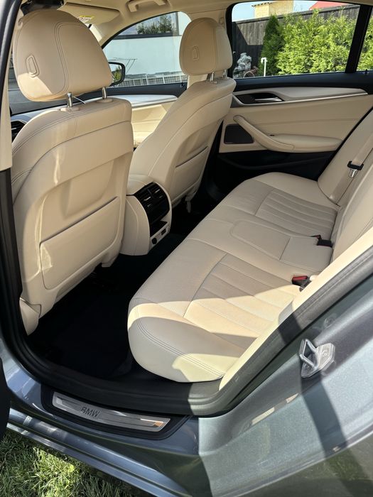 Bmw 530e.         .