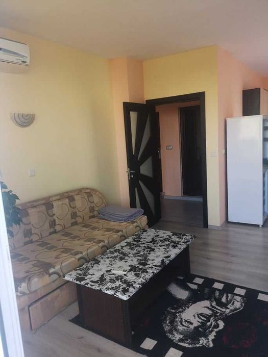 Дава се под наем Двустаен апартамент в Бургас, Меден рудник - зона А - 60 кв.м за 127.5 € - Снимка #4