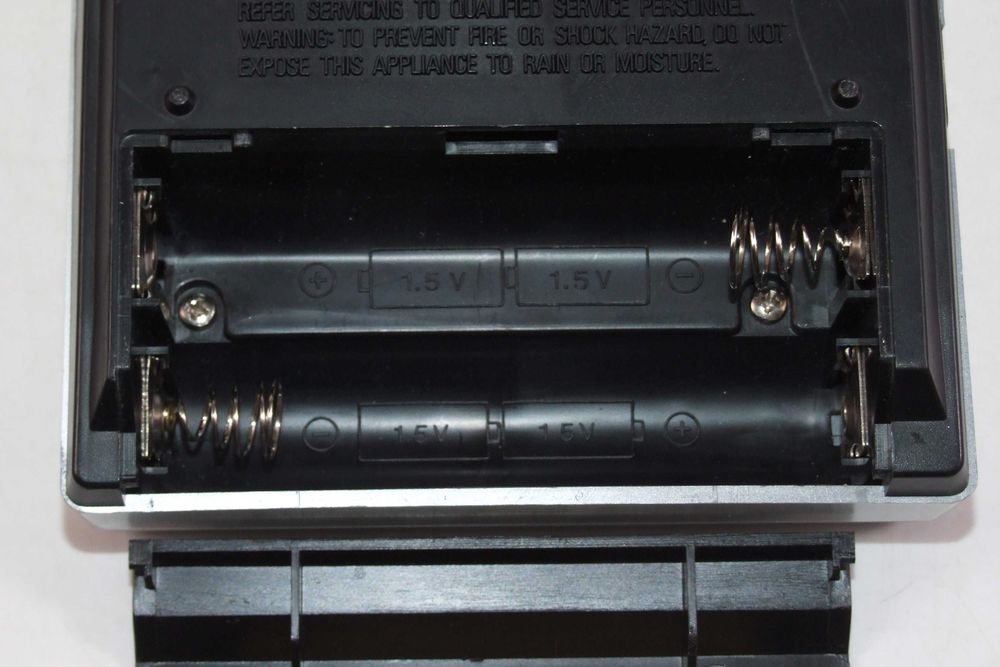 Casetofon UNIVERSUM, microfon, Made in Germany, priza-baterii, ca NOU