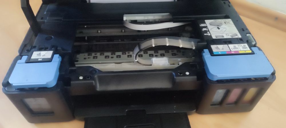 Vând imprimantă Canon Pixma G2411