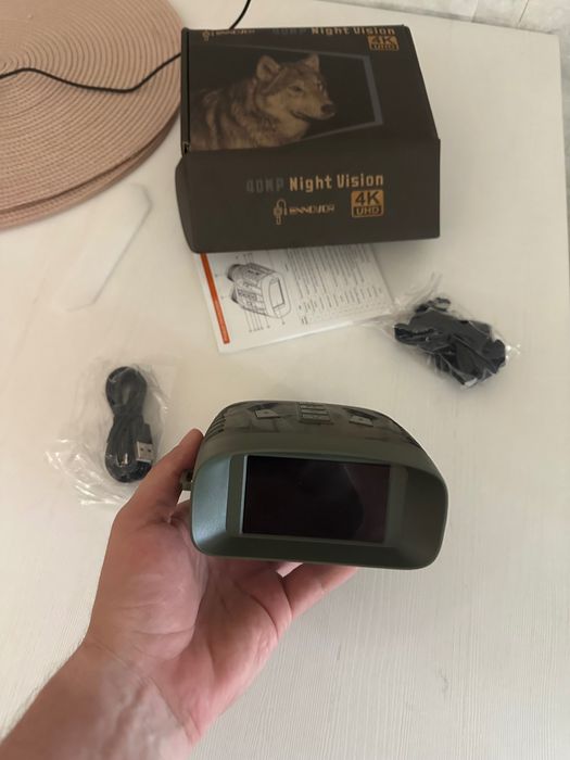 Binoclu infrarosu nou cu ecran digital 4K ultrahd
