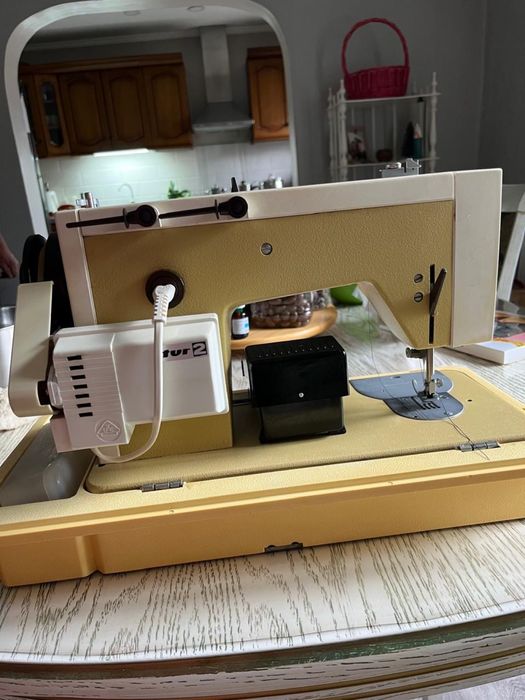 Швейная машинка