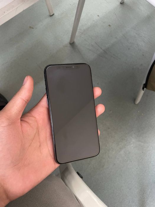 IPHONE 11 pro sotiladi